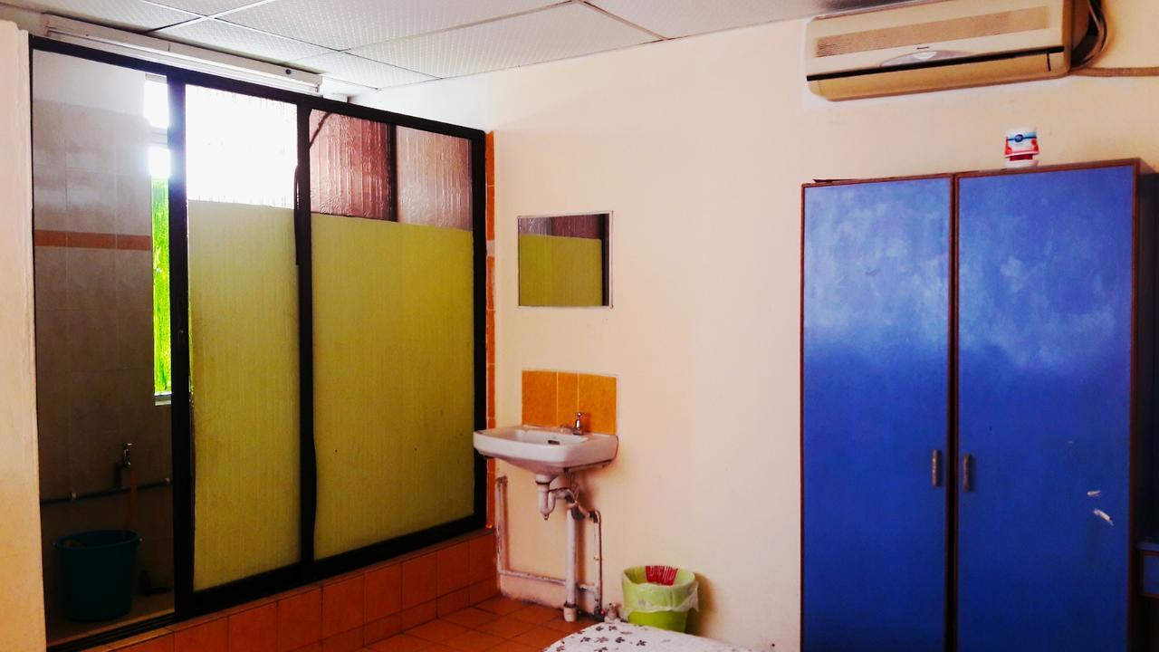 Hotel Makmur Kuantan Buitenkant foto